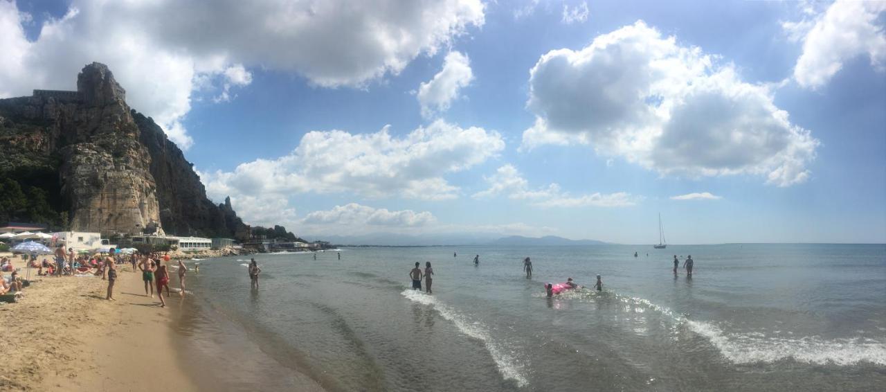 Beach Holiday Villa Terracina Eksteriør bilde