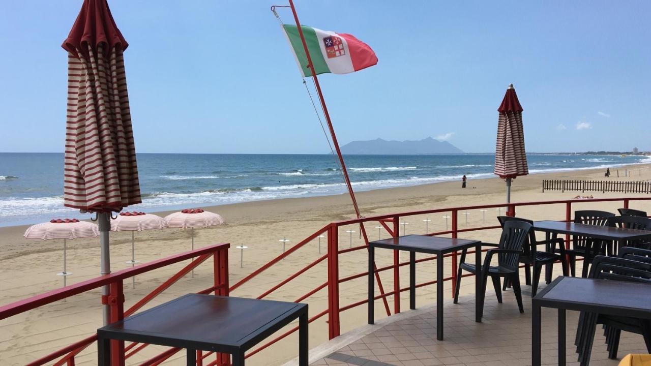 Beach Holiday Villa Terracina Eksteriør bilde