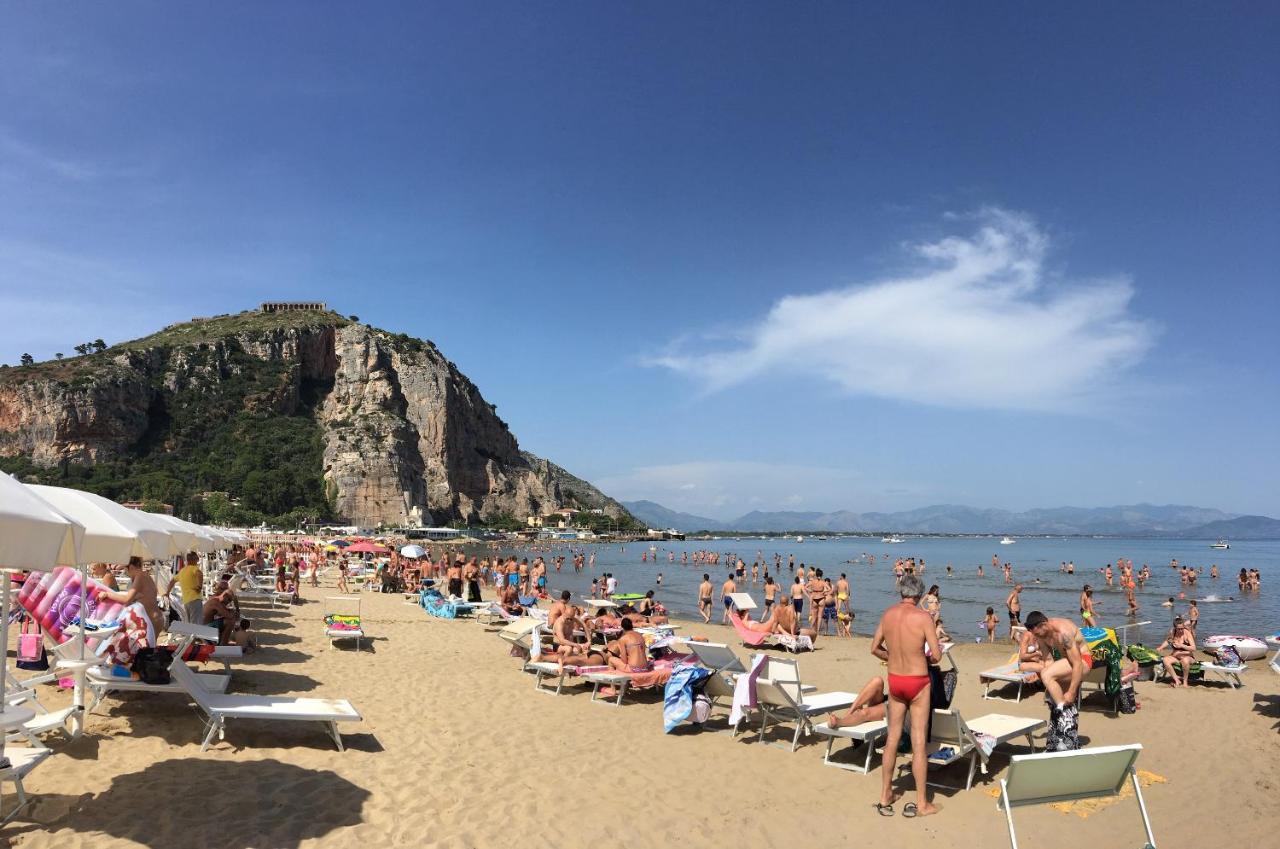 Beach Holiday Villa Terracina Eksteriør bilde